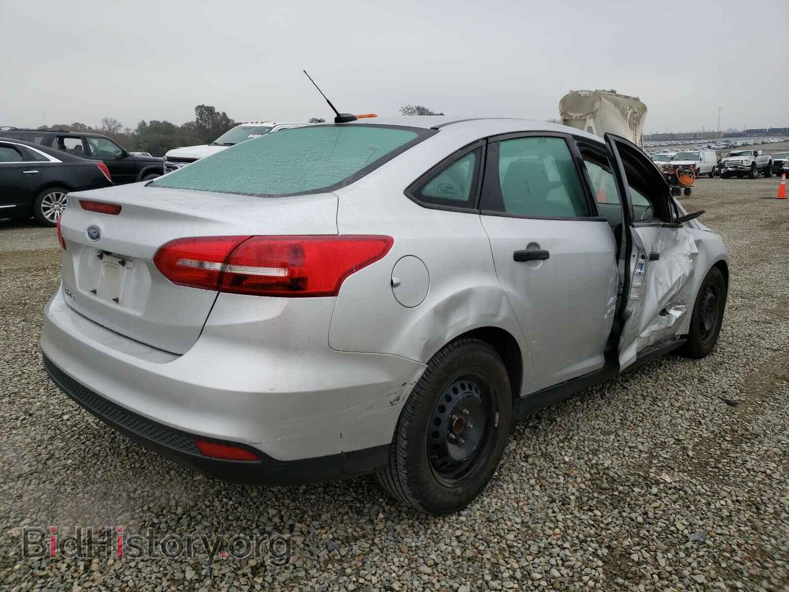 2017 FORD FOCUS - VIN: 1FADP3E26HL314907 - Photo 4
