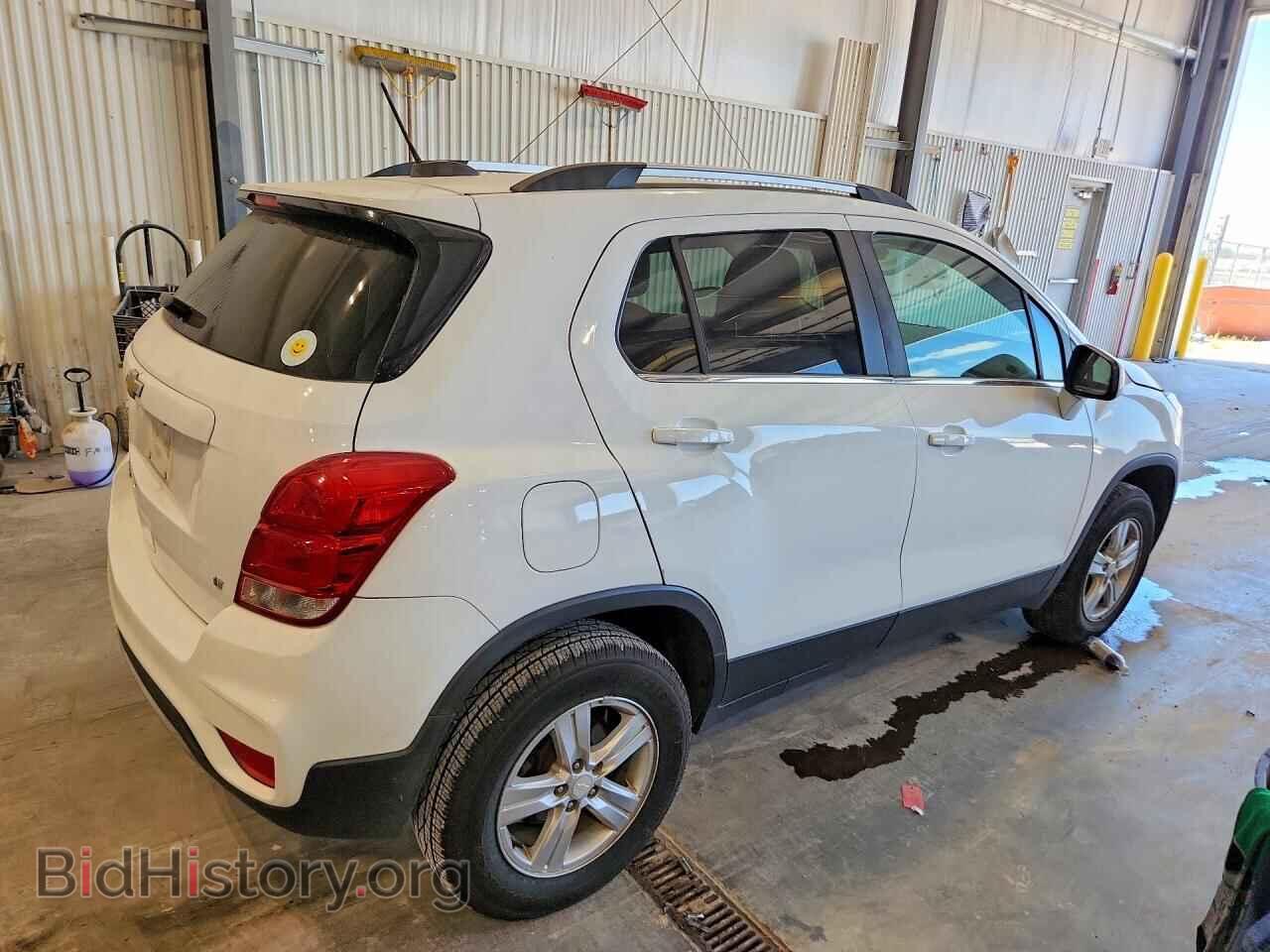 2017 CHEVROLET TRAX - VIN: 3GNCJPSB7HL140716 - Фото 3