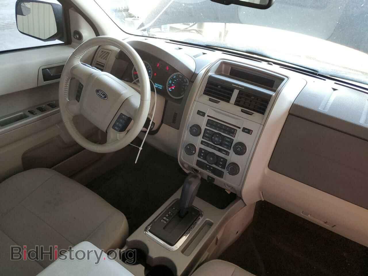 2011 FORD ESCAPE - VIN: 1FMCU9DG0BKC55196 - Фото 8