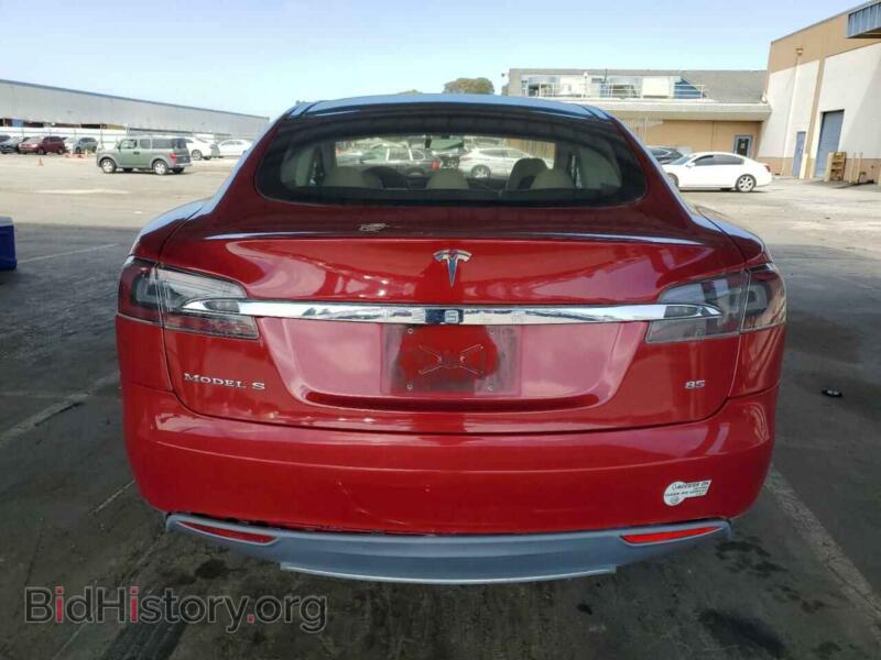 2013 Tesla MODEL S (VIN 5YJSA1DN9DFP09597) — фото 6 из 12