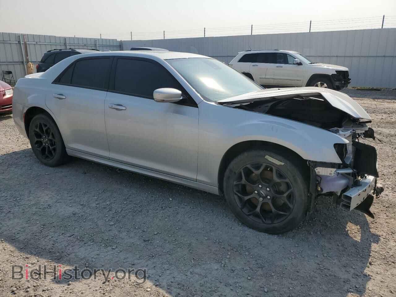 2019 CHRYSLER 300 - VIN: 2C3CCAGG5KH569376 - Фото 4