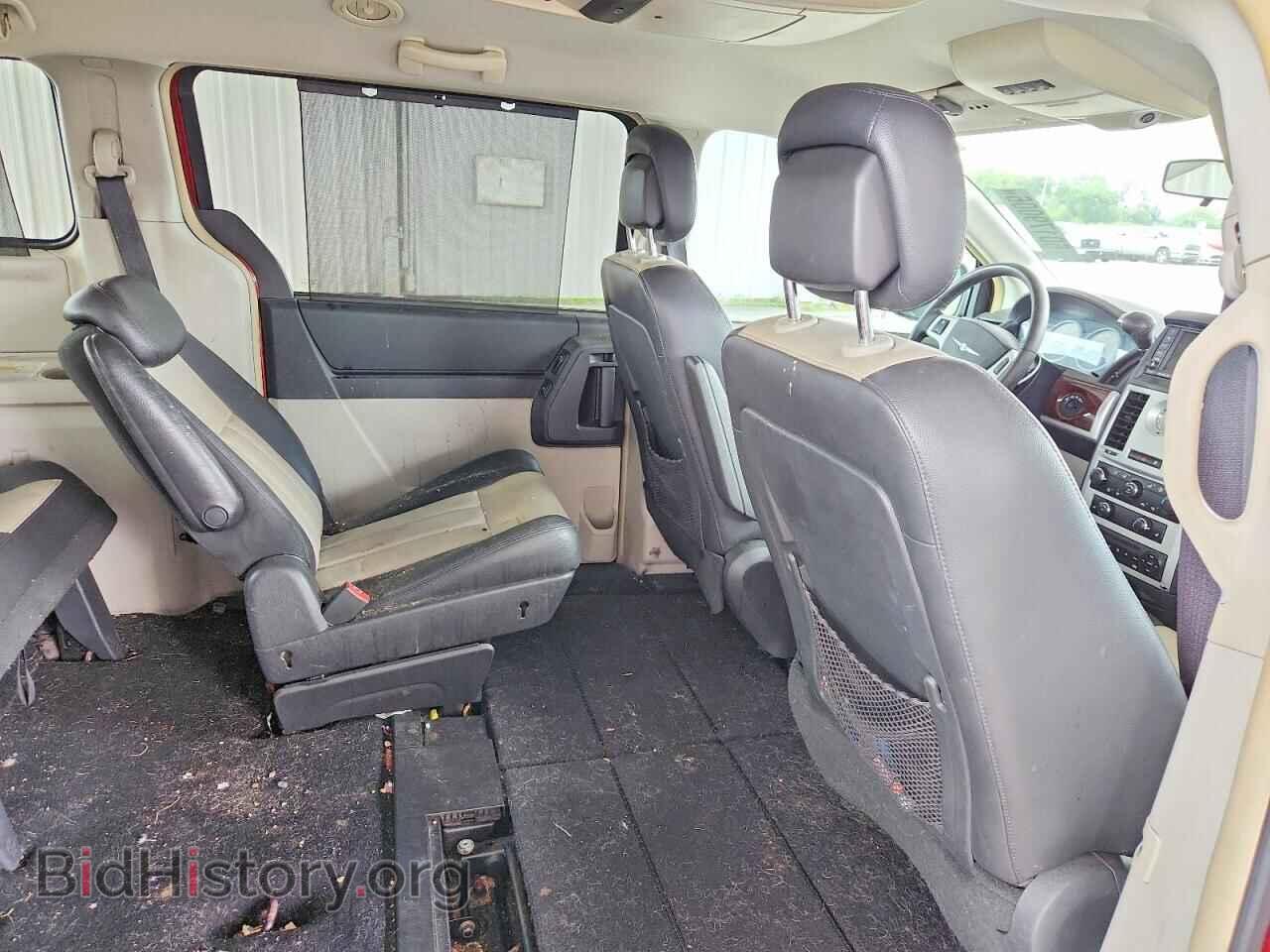 2010 CHRYSLER MINIVAN - VIN: 2A4RR8DX1AR421956 - Фото 11