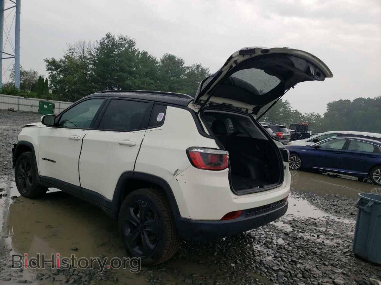 2019 JEEP COMPASS - VIN: 3C4NJDBB3KT670737 - Photo 2