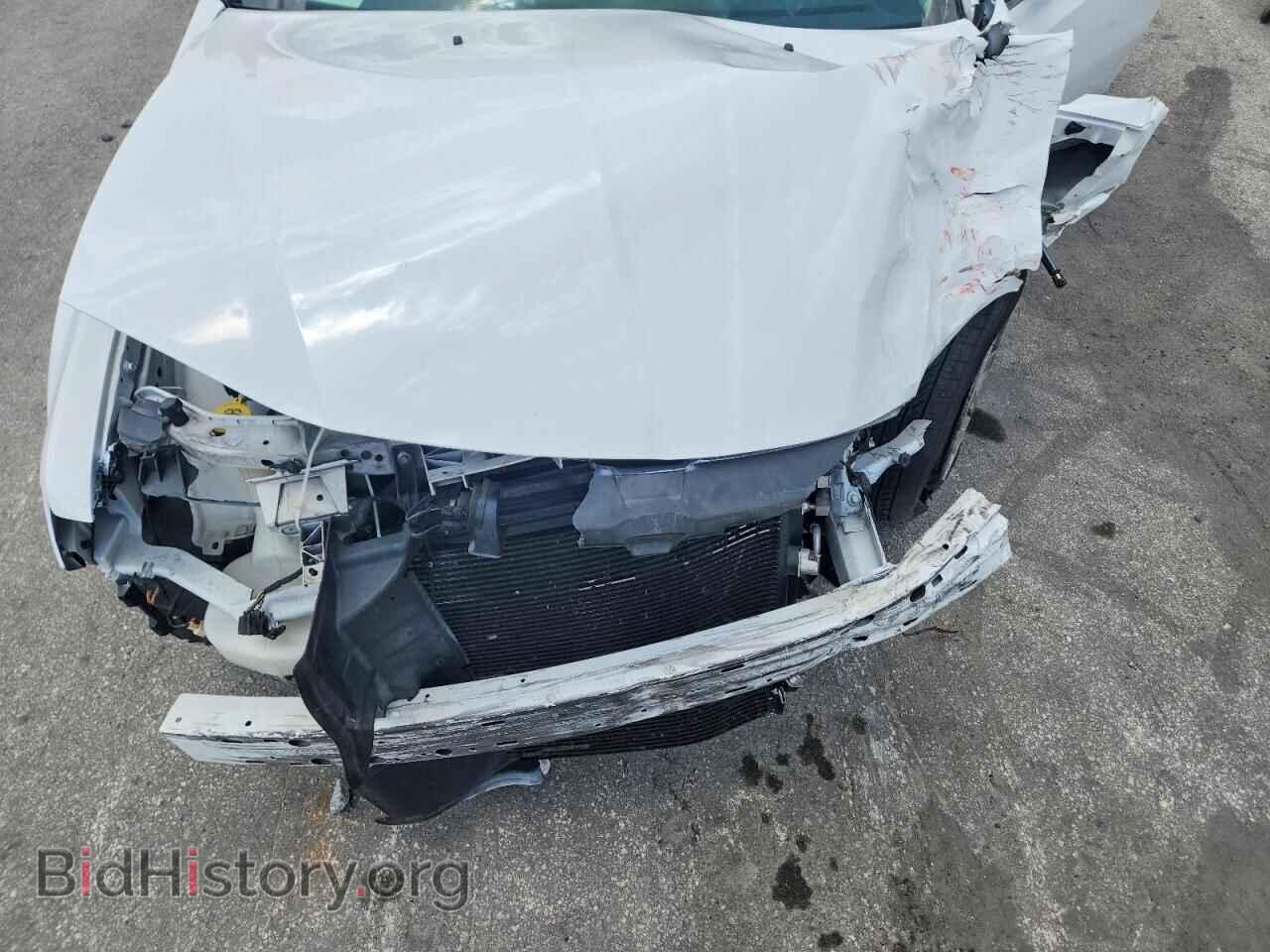 2015 CHRYSLER 300 - VIN: 2C3CCAAG6FH769245 - Фото 11