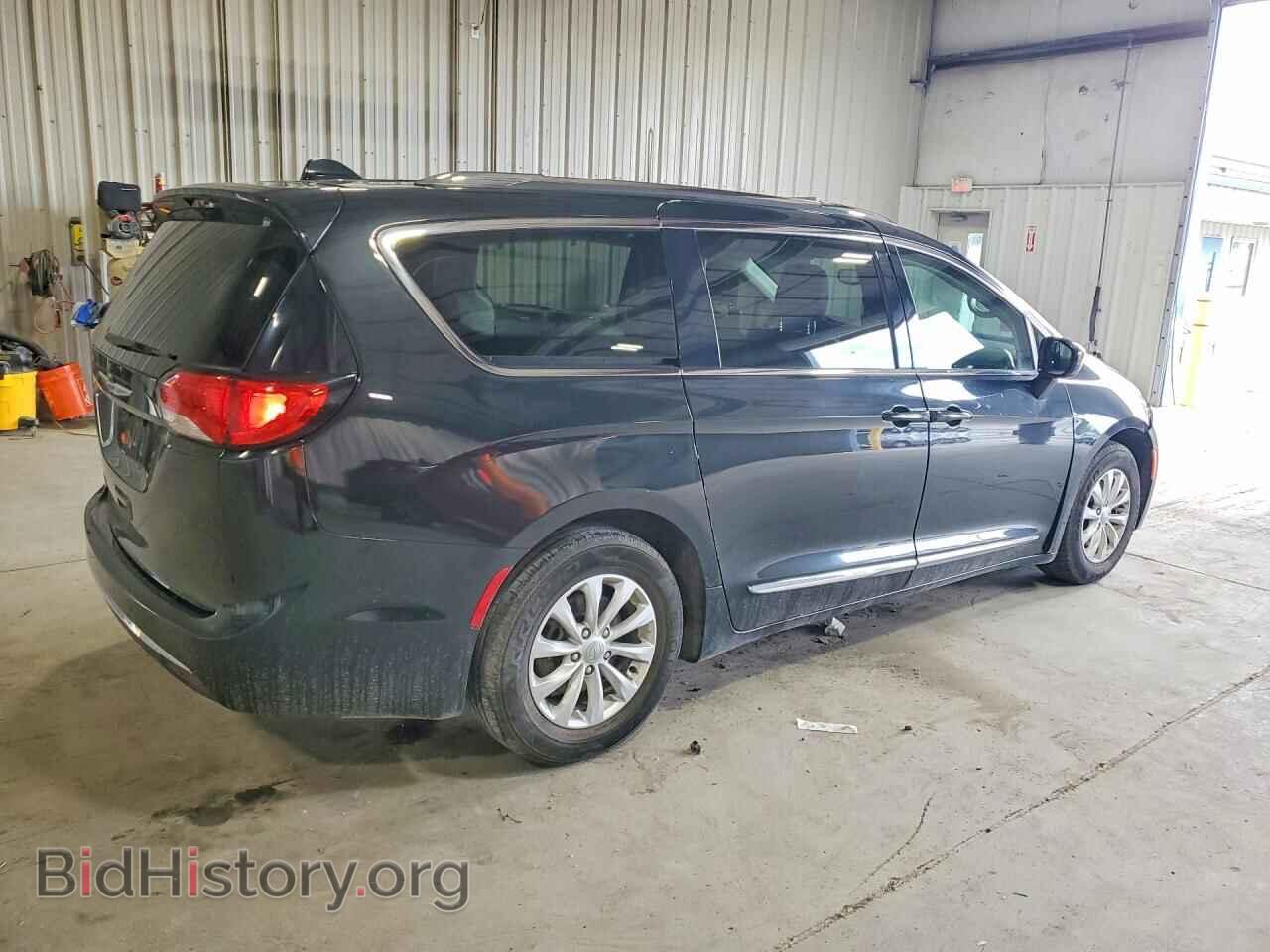 2019 CHRYSLER PACIFICA - VIN: 2C4RC1BG4KR737886 - Photo 3