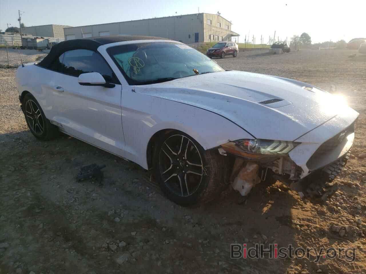 Photo 1FATP8UH9J5177065 - FORD MUSTANG 2018