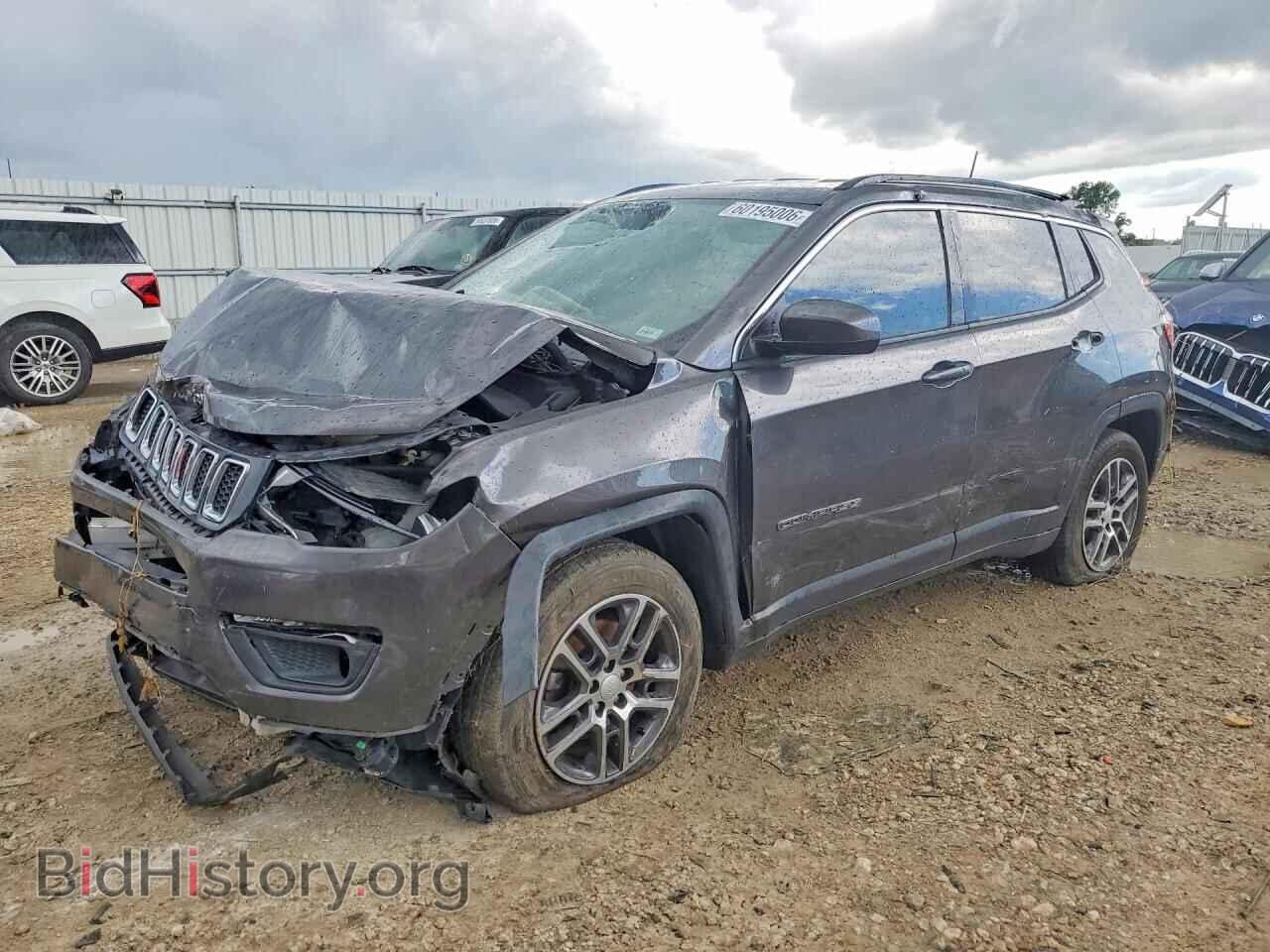 Photo 3C4NJCBB7HT672431 - JEEP COMPASS 2017