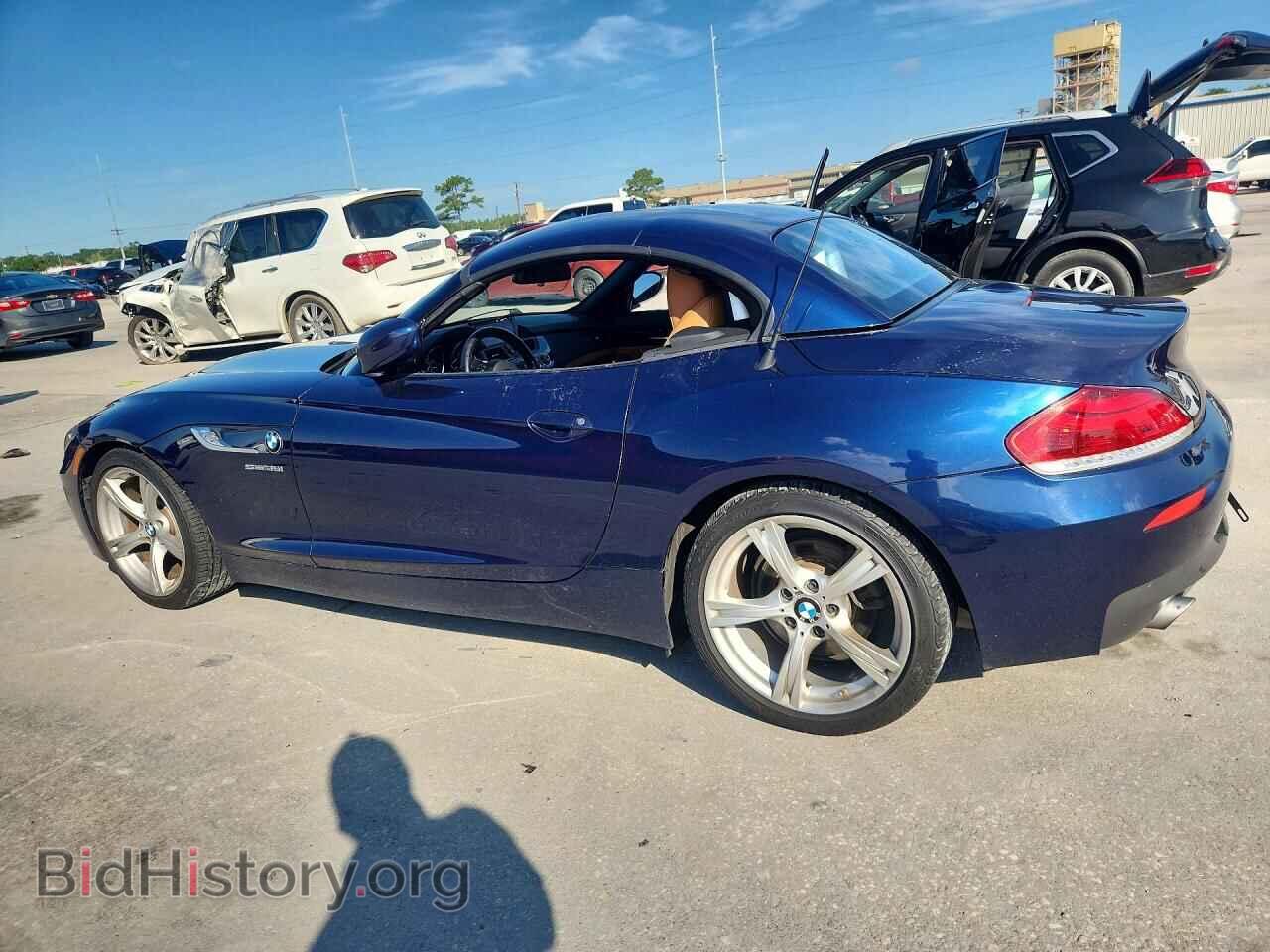 2015 BMW Z4 - VIN: WBALM7C58FJ798717 - Фото 2