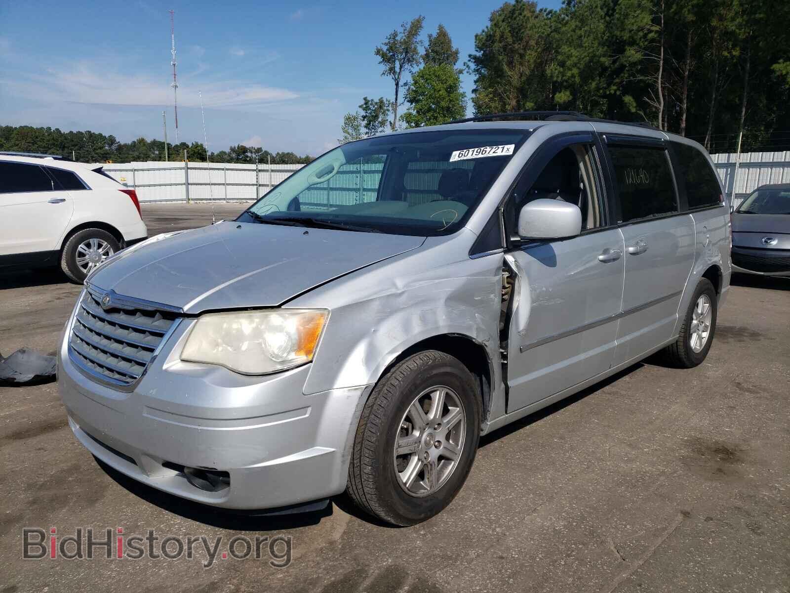 2010 CHRYSLER MINIVAN - VIN: 2A4RR5D14AR285610 - Photo 2
