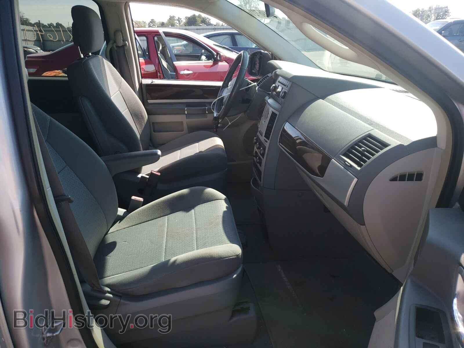 2010 CHRYSLER MINIVAN - VIN: 2A4RR5D14AR285610 - Photo 5