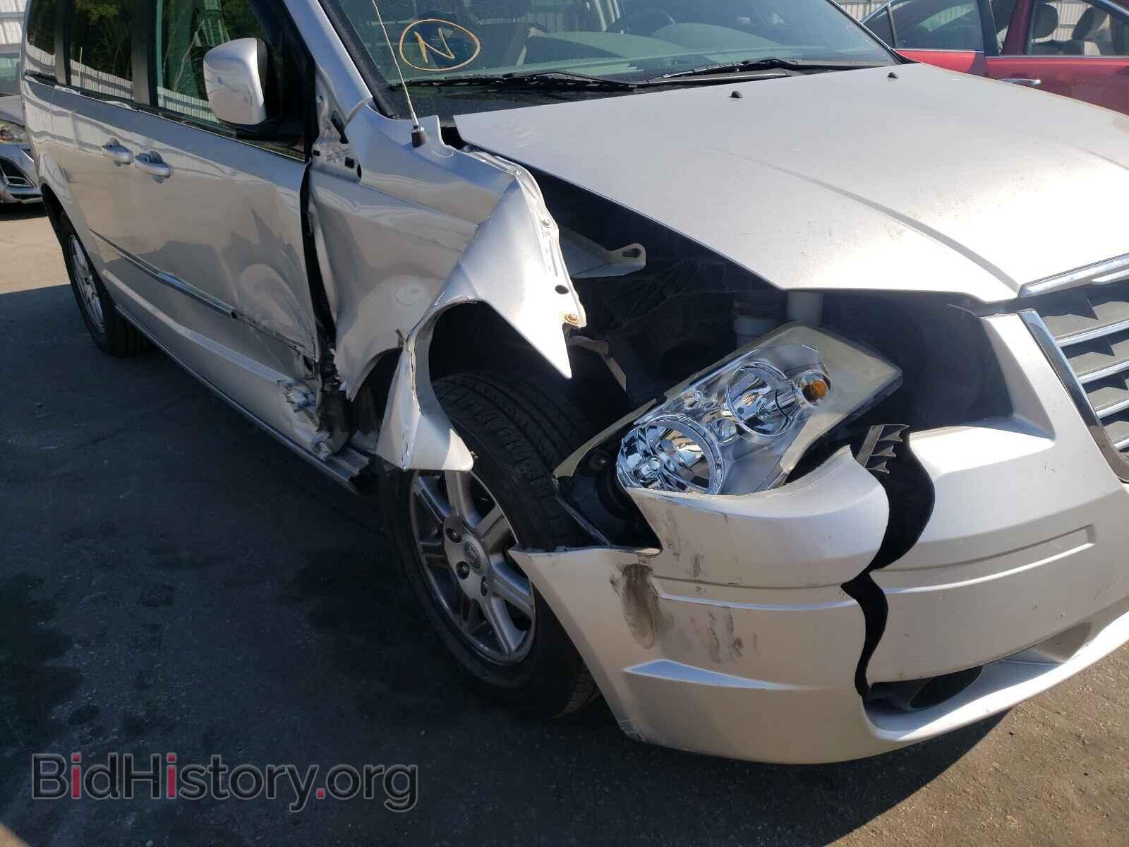 2010 CHRYSLER MINIVAN - VIN: 2A4RR5D14AR285610 - Photo 9