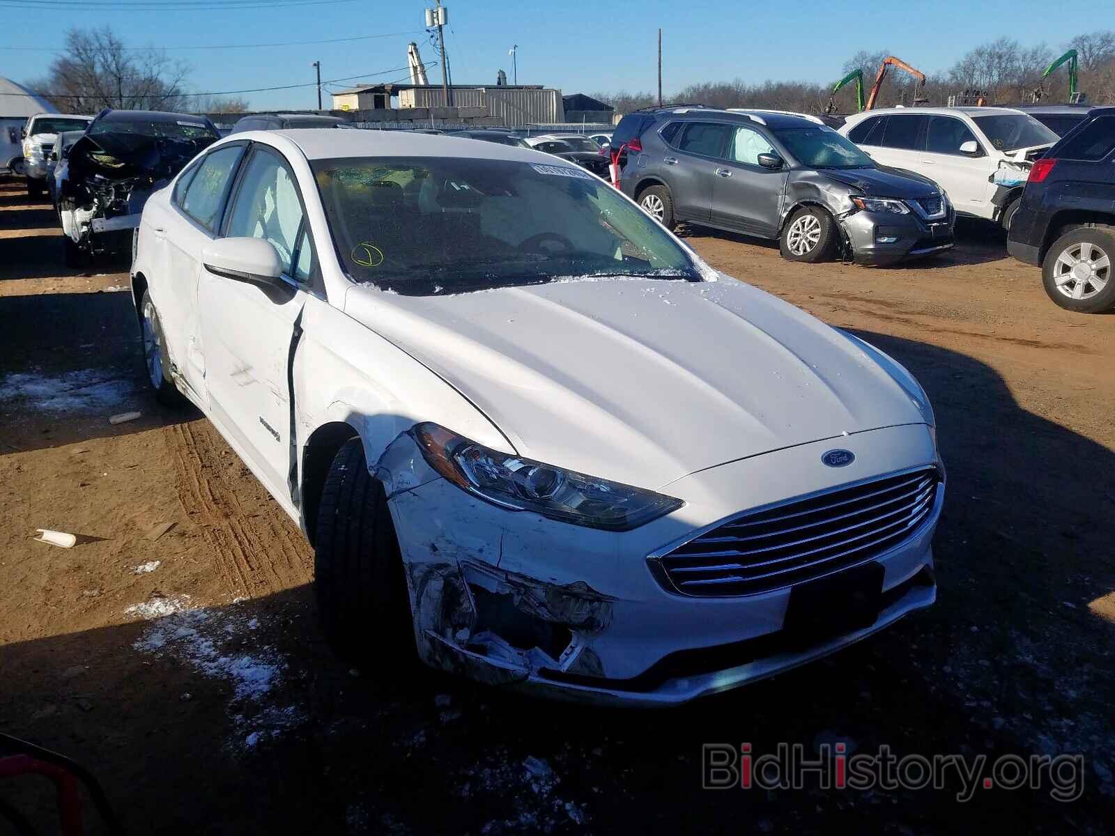 Photo 3FA6P0LU4KR222764 - FORD FUSION SE 2019