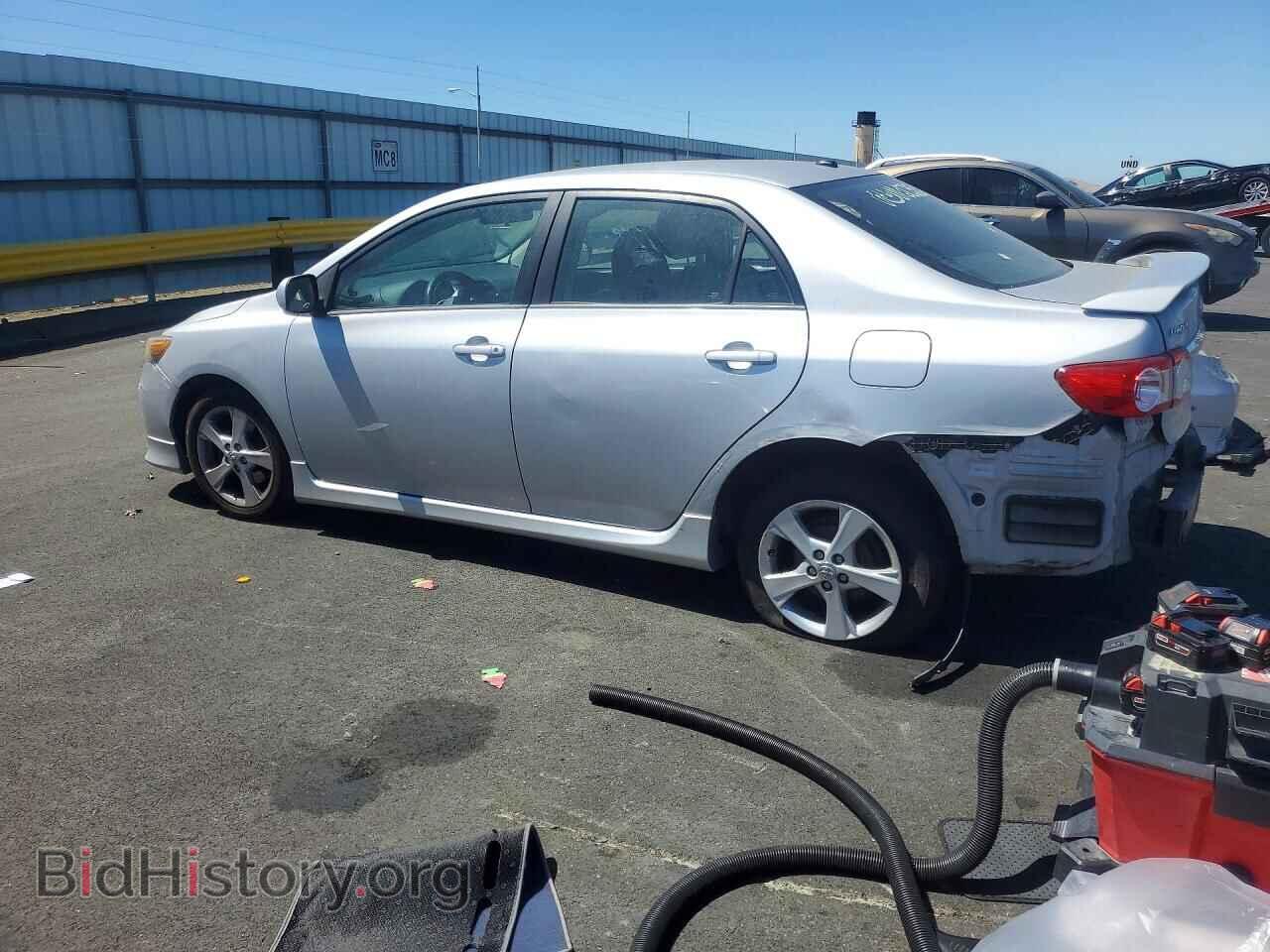 2011 TOYOTA COROLLA - VIN: 2T1BU4EE2BC590199 - Фото 2