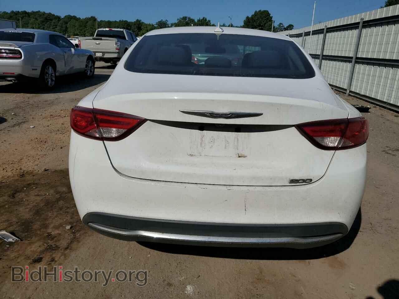 2016 CHRYSLER 200 - VIN: 1C3CCCAB7GN111491 - Фото 6