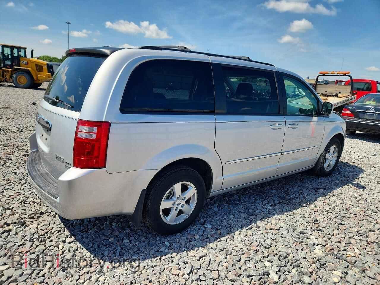 2010 DODGE CARAVAN - VIN: 2D4RN5D17AR134717 - Фото 3