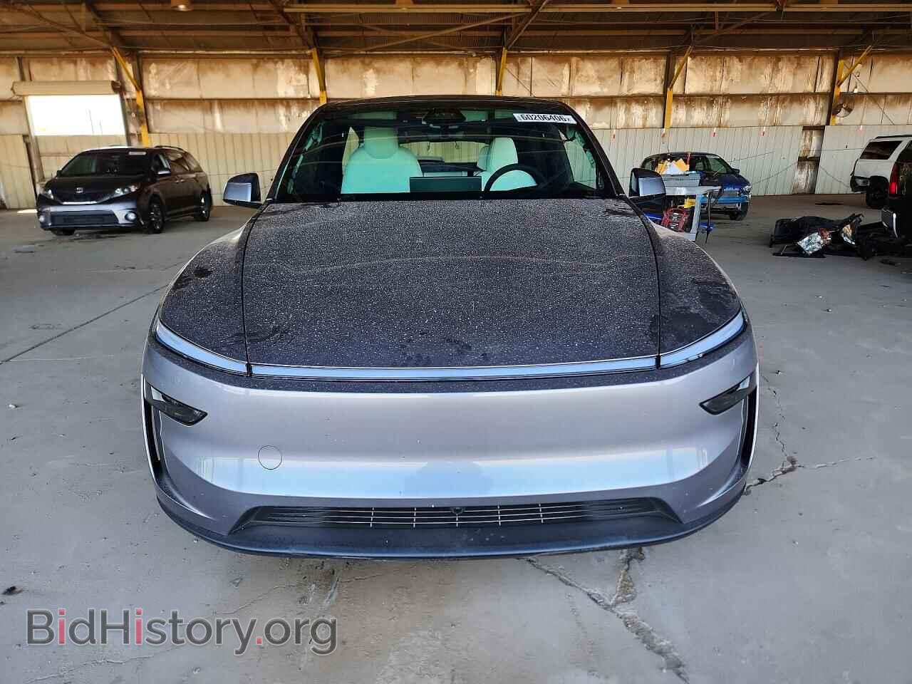 2026 TESLA MODEL Y - VIN: 7SAYGDED8TF575439 - Photo 5