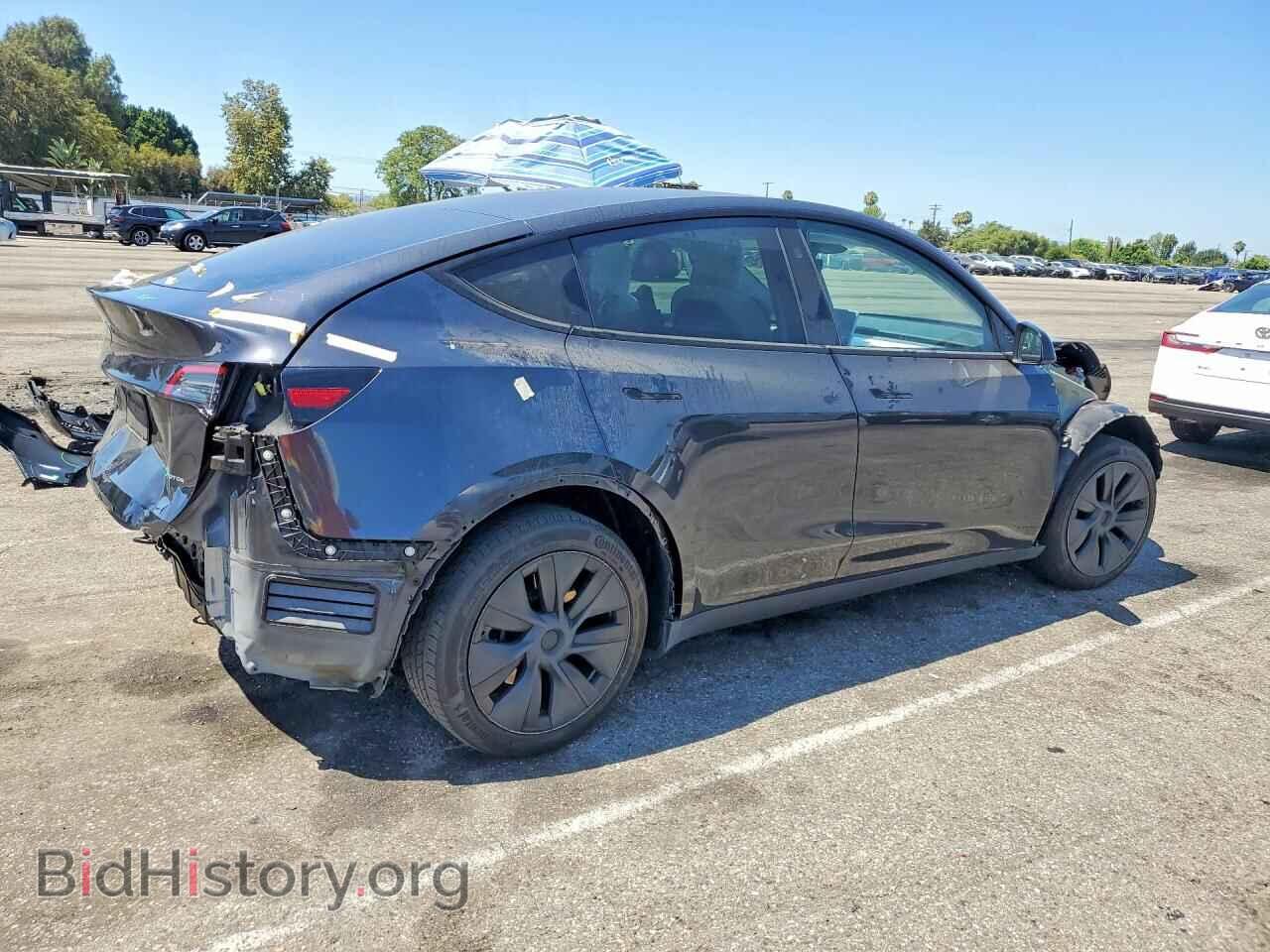 2024 TESLA MODEL Y - VIN: 7SAYGDEE5RF151198 - Photo 3