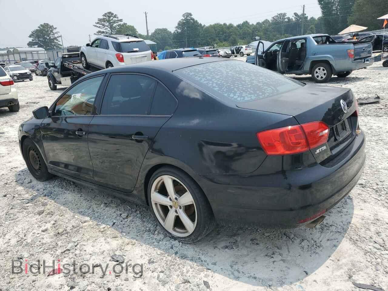 2014 VOLKSWAGEN JETTA - VIN: 3VW2K7AJ1EM330802 - Photo 2