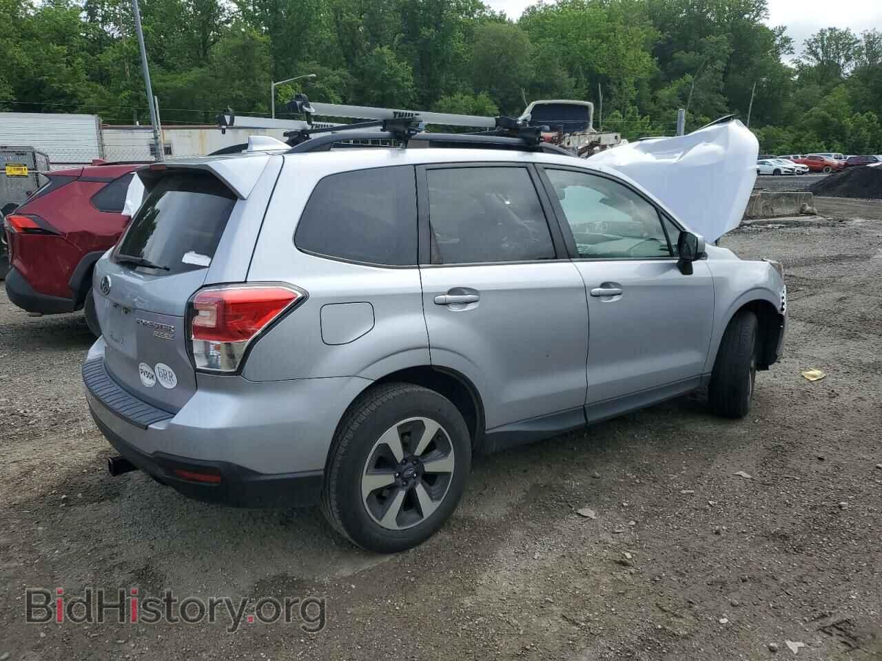 2017 SUBARU FORESTER - VIN: JF2SJAEC0HH520163 - Фото 3