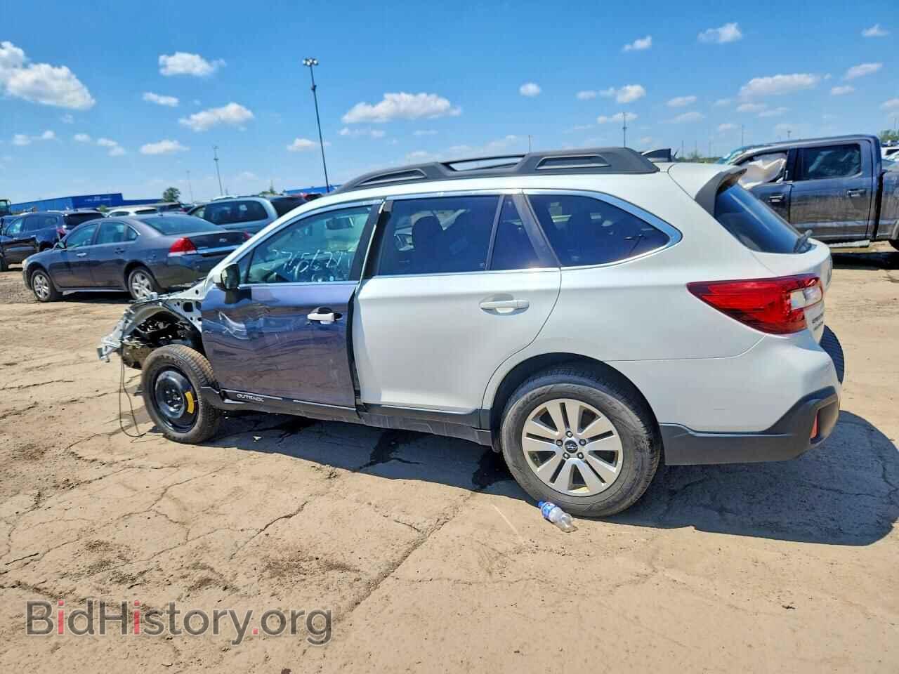 2019 SUBARU OUTBACK - VIN: 4S4BSAFC4K3220331 - Фото 2