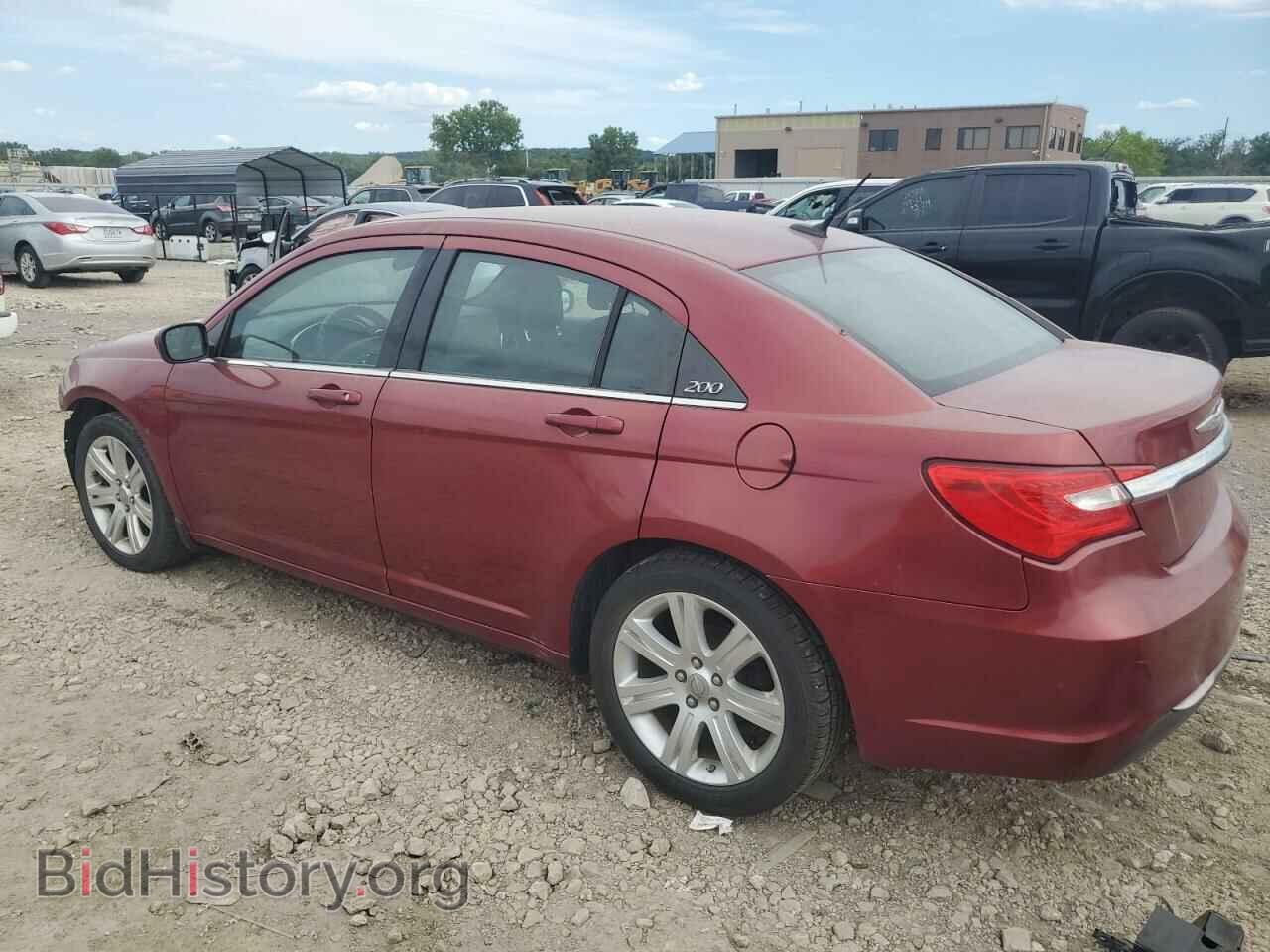 2013 CHRYSLER 200 - VIN: 1C3CCBAB7DN641272 - Photo 2