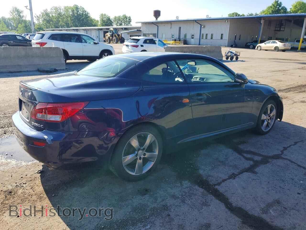 2011 LEXUS IS - VIN: JTHFF2C28B2520082 - Photo 3