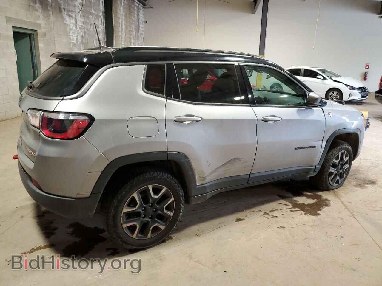2019 JEEP COMPASS - VIN: 3C4NJDDB9KT669038 - Фото 3