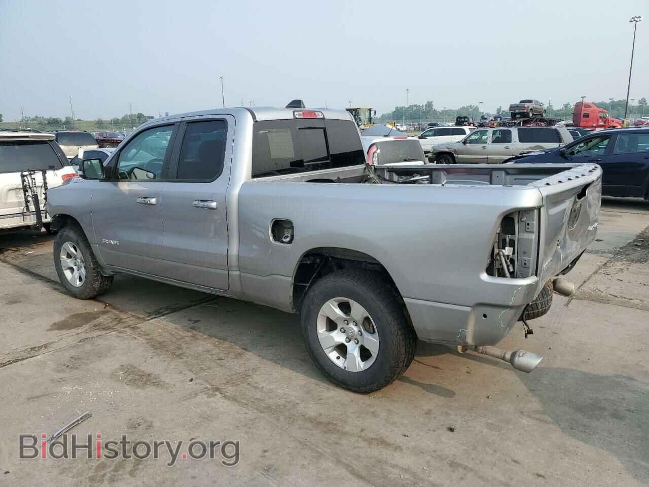 2020 RAM 1500 - VIN: 1C6SRFBT6LN281678 - Фото 2