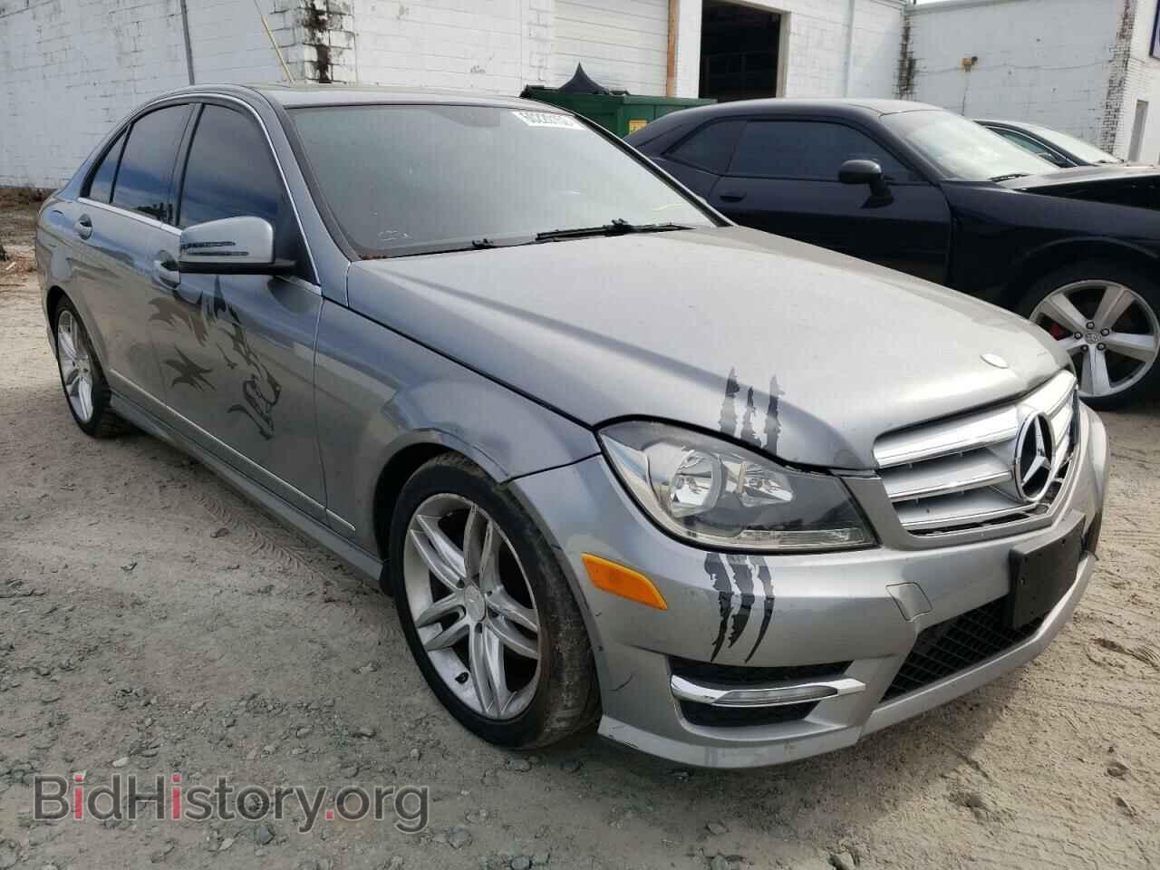 Photo WDDGF8BB3CA712257 - MERCEDES-BENZ C-CLASS 2012