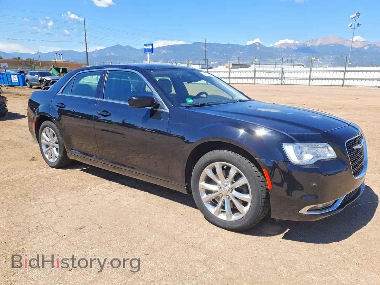 2018 CHRYSLER 300 - VIN: 2C3CCARGXJH143095 - Photo 4