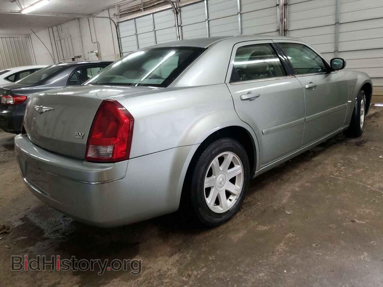 2005 CHRYSLER 300 - VIN: 2C3JA53G15H507021 - Фото 3