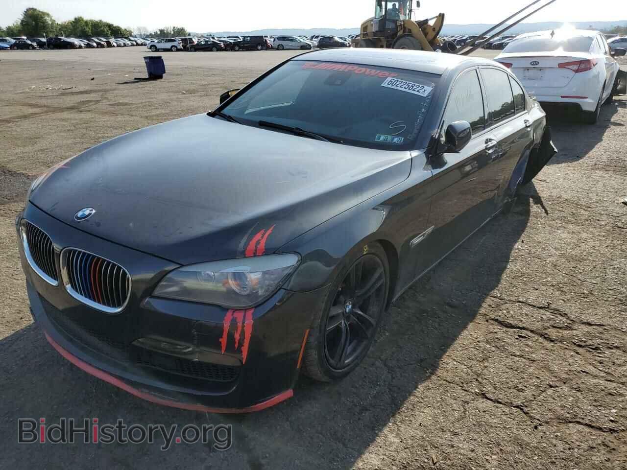 2012 BMW 7 SERIES - VIN: WBAKC6C59CC396777 - Фото 2