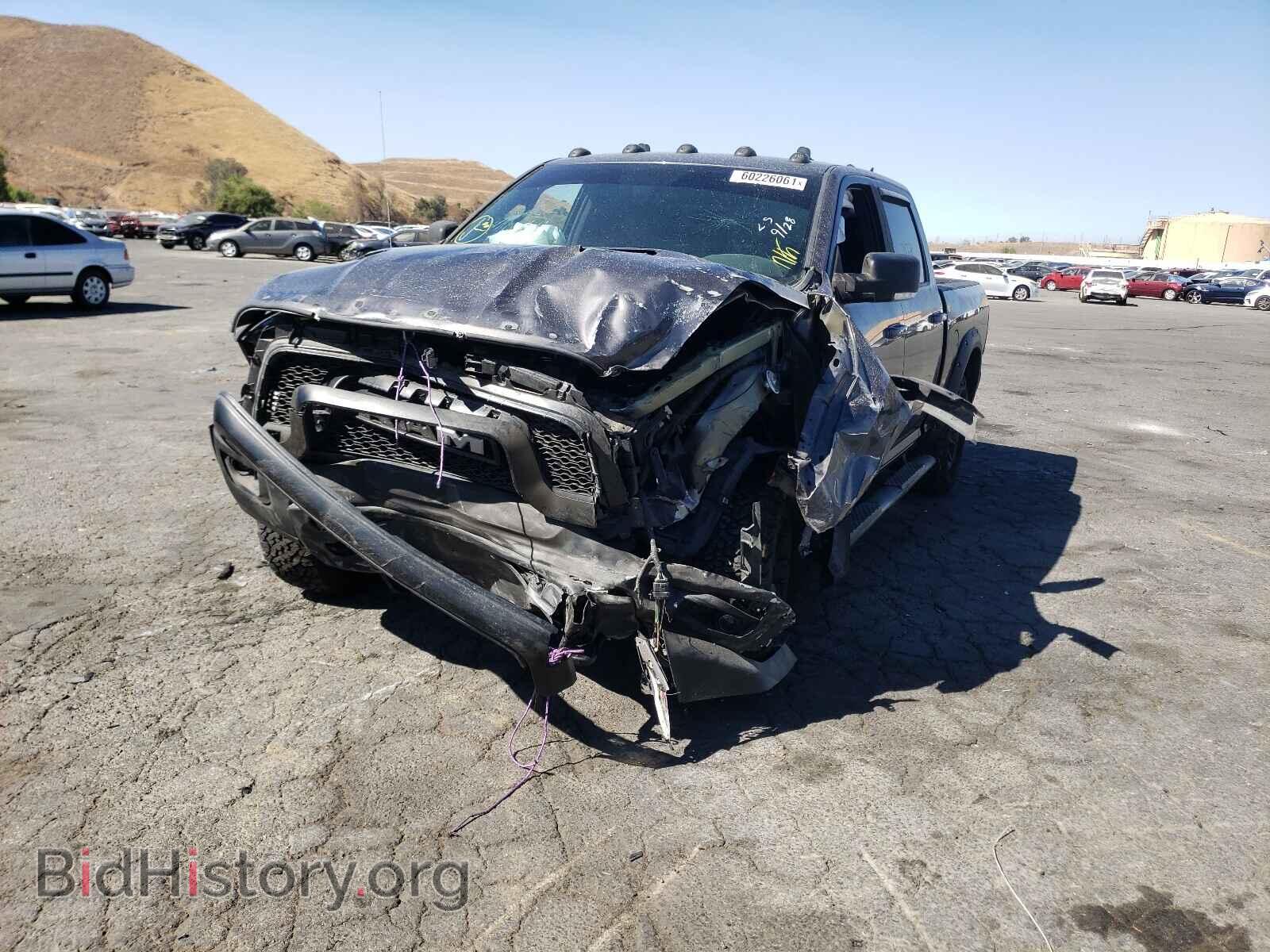 2018 RAM 1500 - VIN: 1C6RR7YT1JS161619 - Фото 2