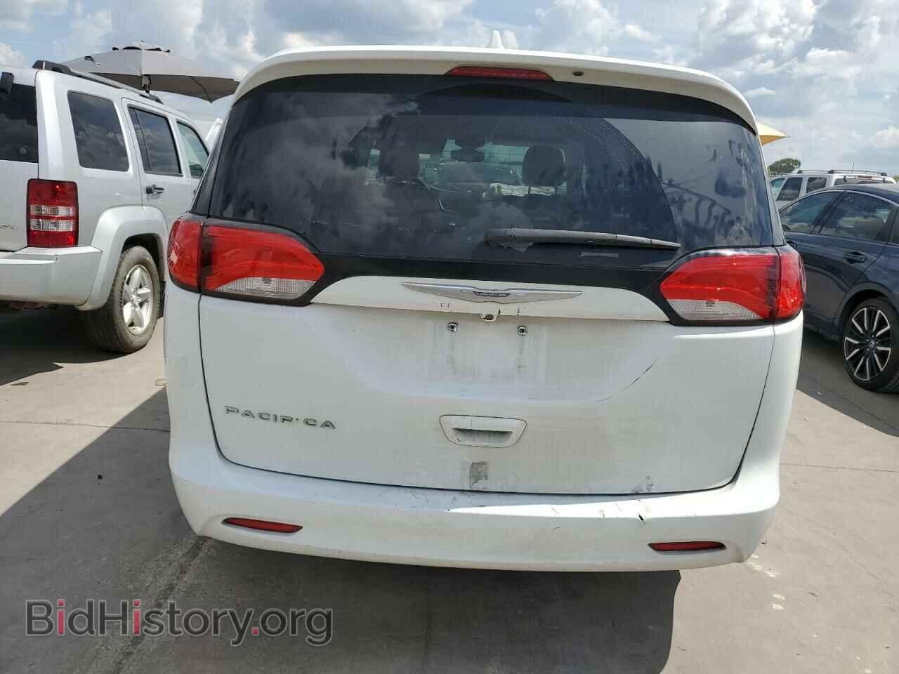 2017 CHRYSLER PACIFICA - VIN: 2C4RC1DGXHR565904 - Фото 6