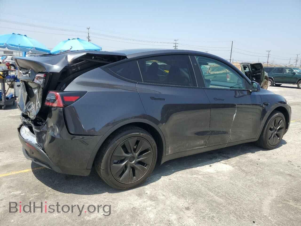 2025 TESLA MODEL Y - VIN: 7SAYGDED8SF313810 - Фото 3