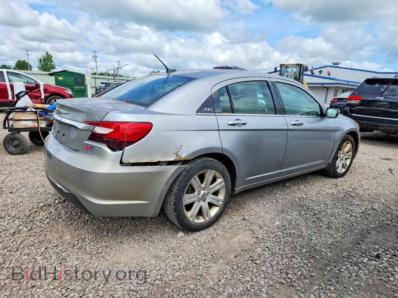 2013 CHRYSLER 200 - VIN: 1C3CCBAB1DN670086 - Photo 3