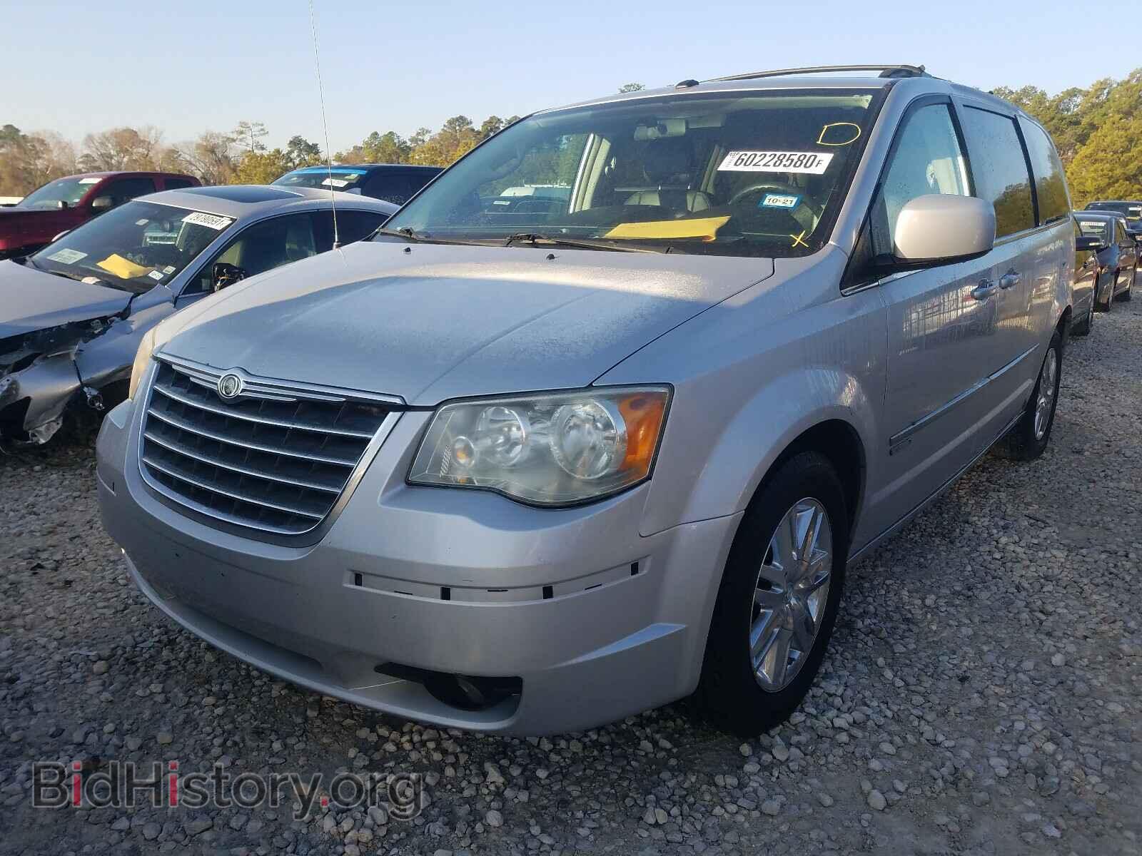 2010 CHRYSLER MINIVAN - VIN: 2A4RR5DXXAR290850 - Фото 2