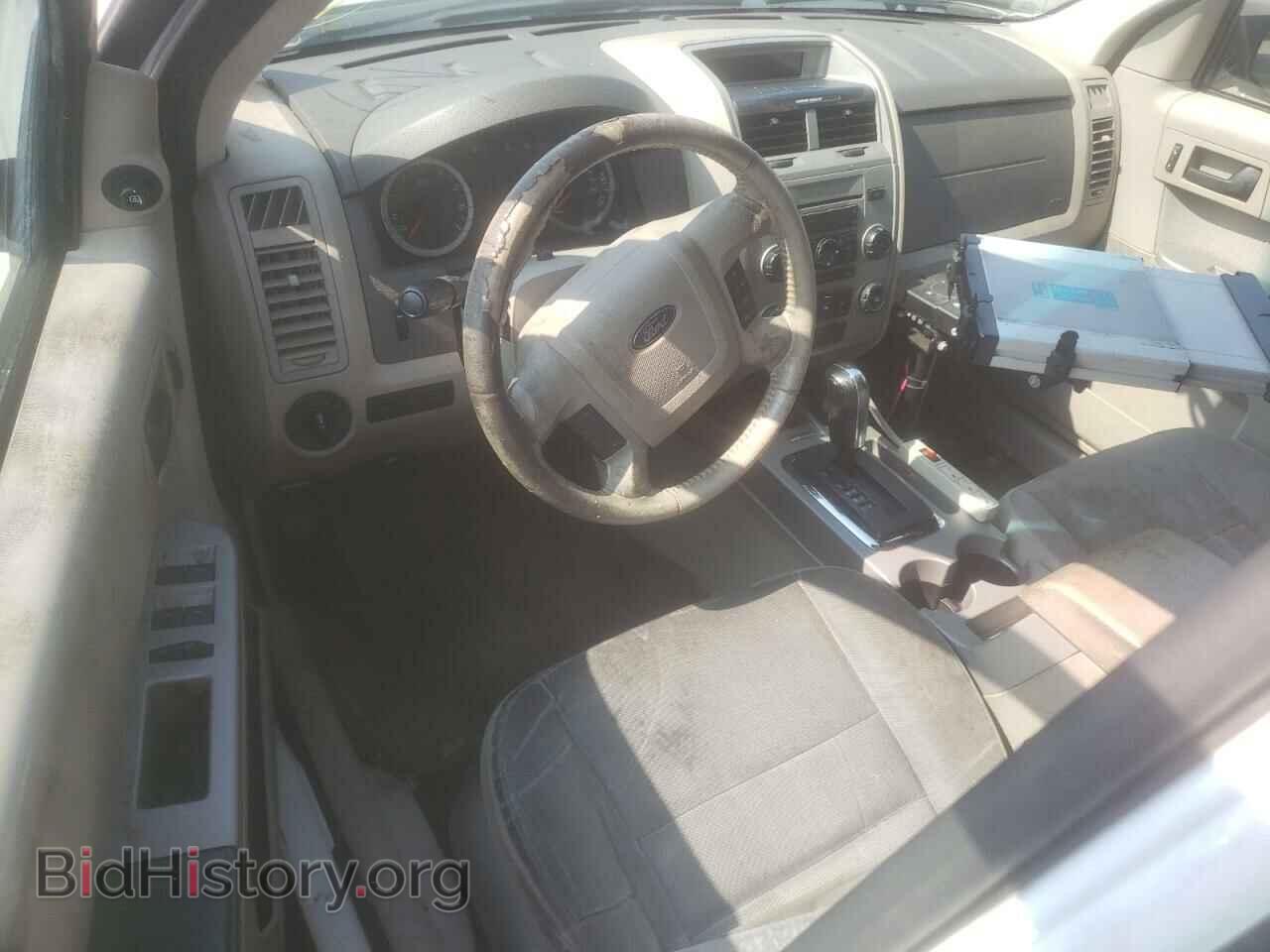 2011 FORD ESCAPE - VIN: 1FMCU5K33BKB48796 - Photo 8