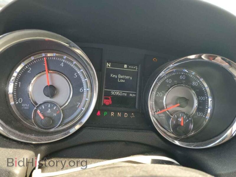 2016 Chrysler MINIVAN (VIN 2C4RC1JG9GR133761) — photo 9 of 14