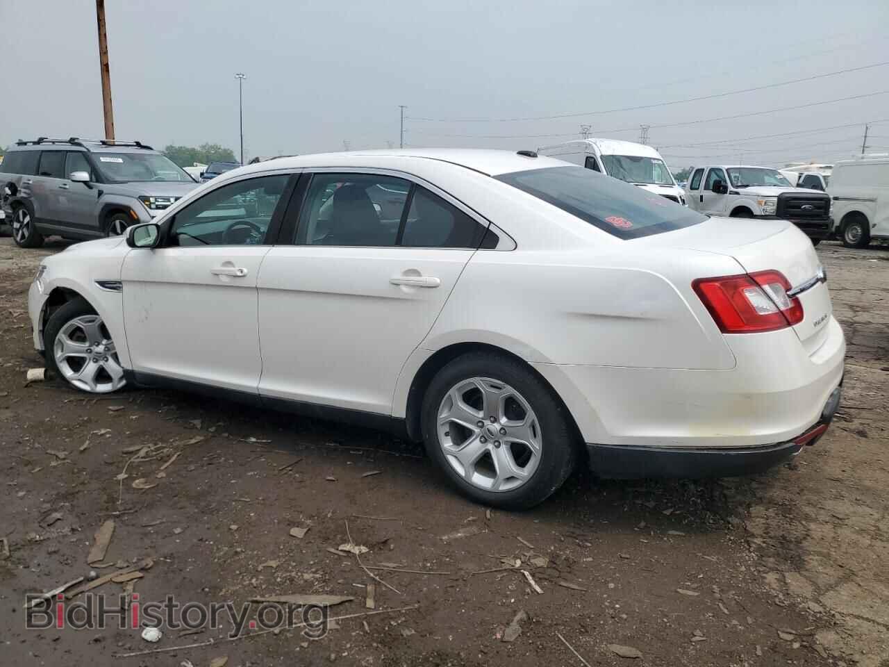 2011 FORD TAURUS - VIN: 1FAHP2HW8BG114976 - Фото 2