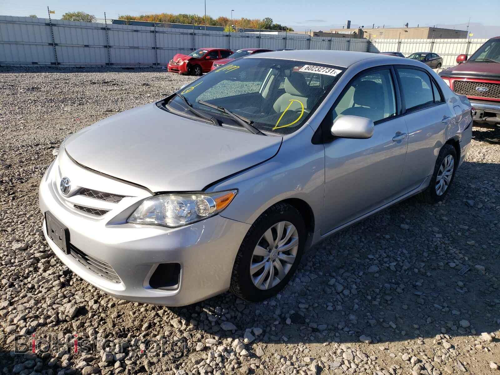 2012 TOYOTA COROLLA - VIN: 5YFBU4EE3CP061104 - Фото 2