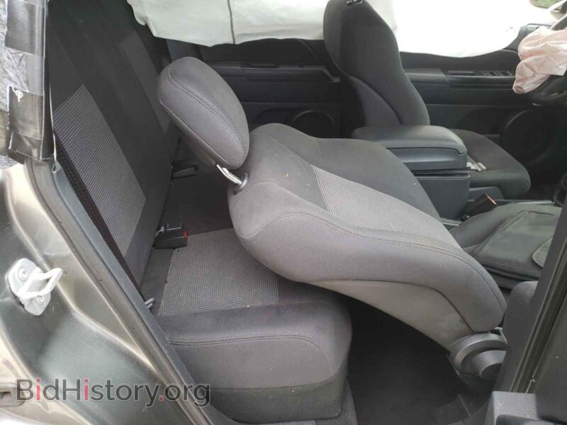2011 Jeep COMPASS (VIN 1J4NT1FB1BD203402) — фото 6 из 10