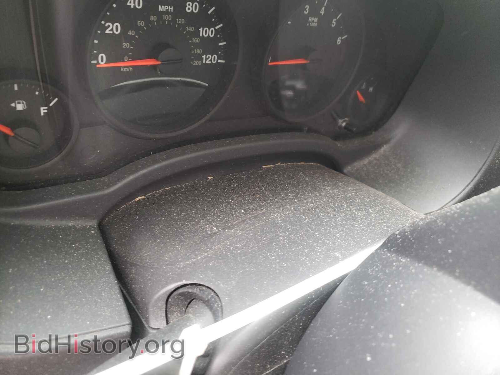 2011 JEEP COMPASS - VIN: 1J4NT1FB1BD203402 - Photo 8