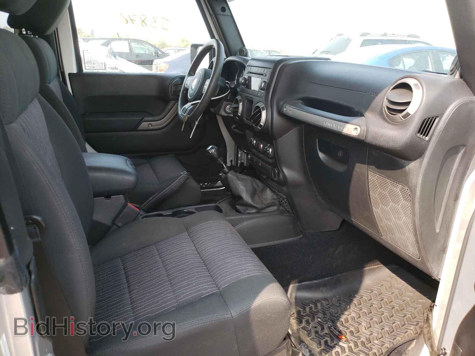 2011 JEEP WRANGLER - VIN: 1J4AA2D17BL611090 - Фото 5