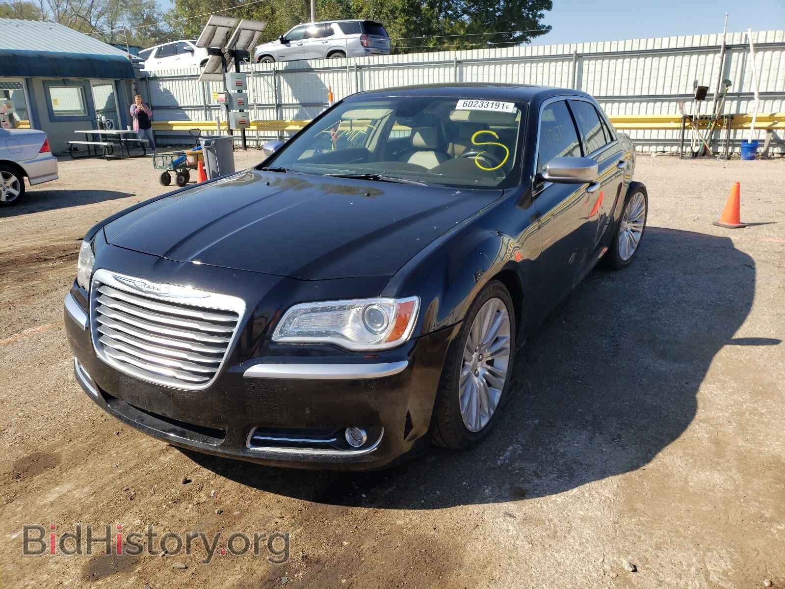 2012 CHRYSLER 300 - VIN: 2C3CCAPT3CH263680 - Фото 2