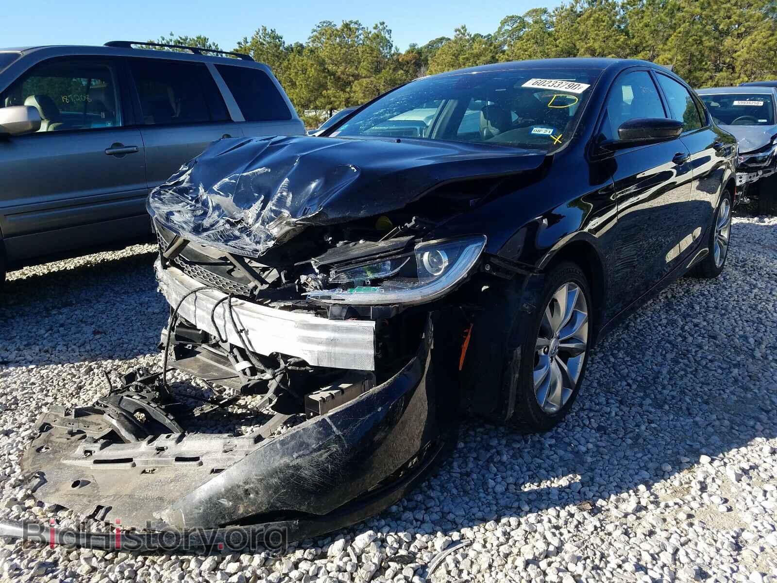 2016 CHRYSLER 200 - VIN: 1C3CCCBBXGN113752 - Фото 2
