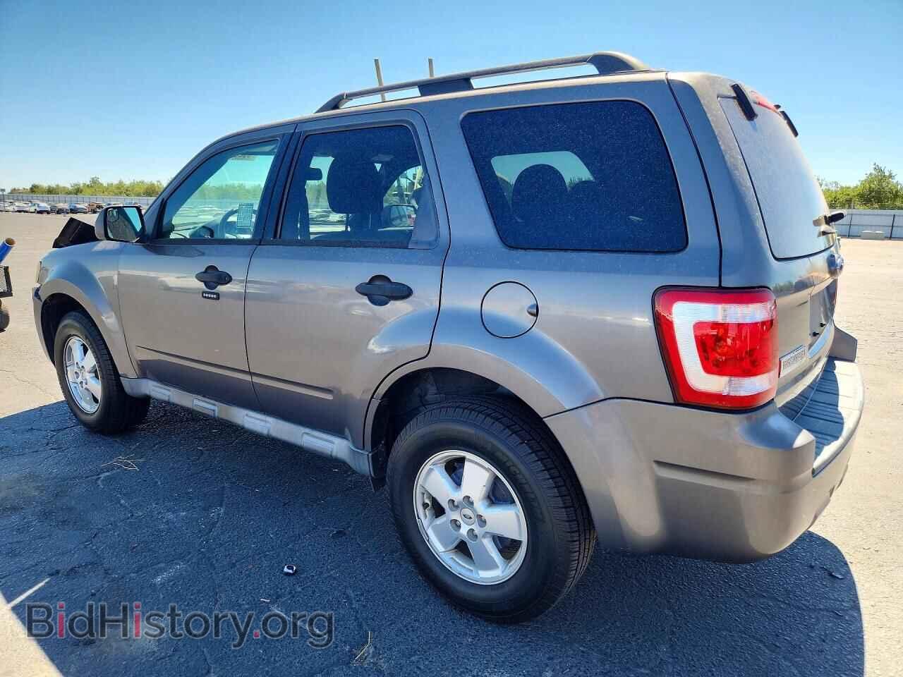 2011 FORD ESCAPE - VIN: 1FMCU0DG8BKB66178 - Фото 2