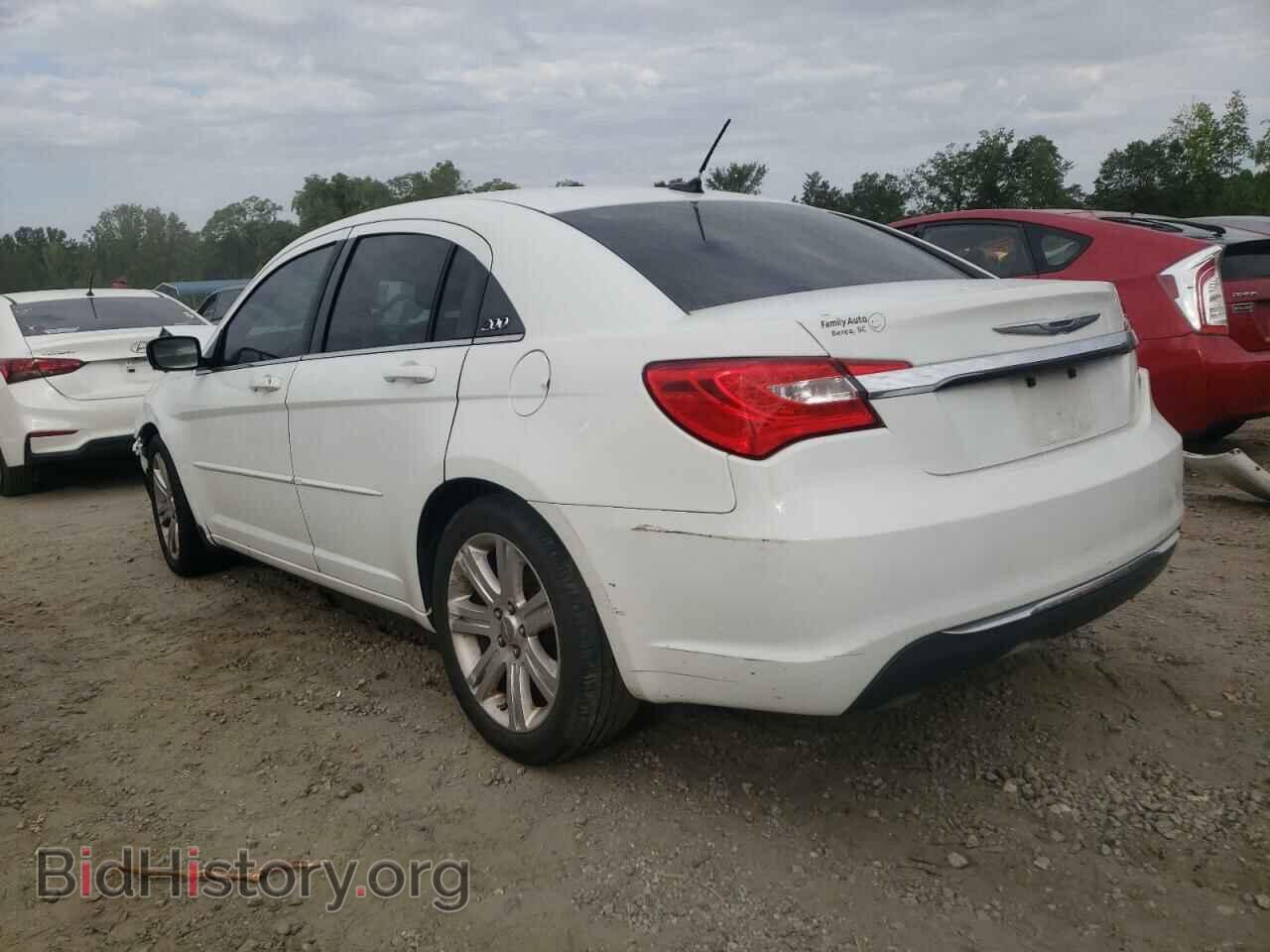 2013 CHRYSLER 200 - VIN: 1C3CCBBB2DN656440 - Photo 2