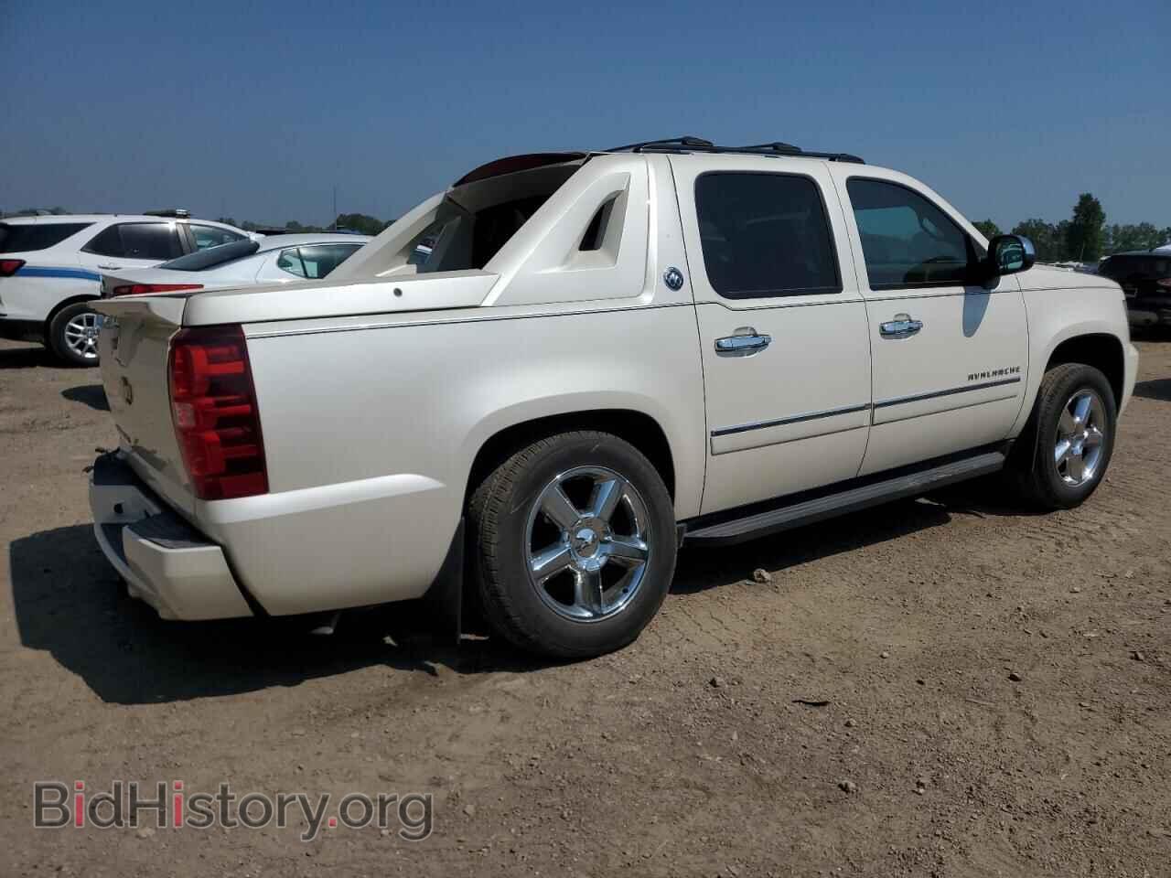 2013 CHEVROLET AVALANCHE - VIN: 3GNTKGE76DG112784 - Фото 3