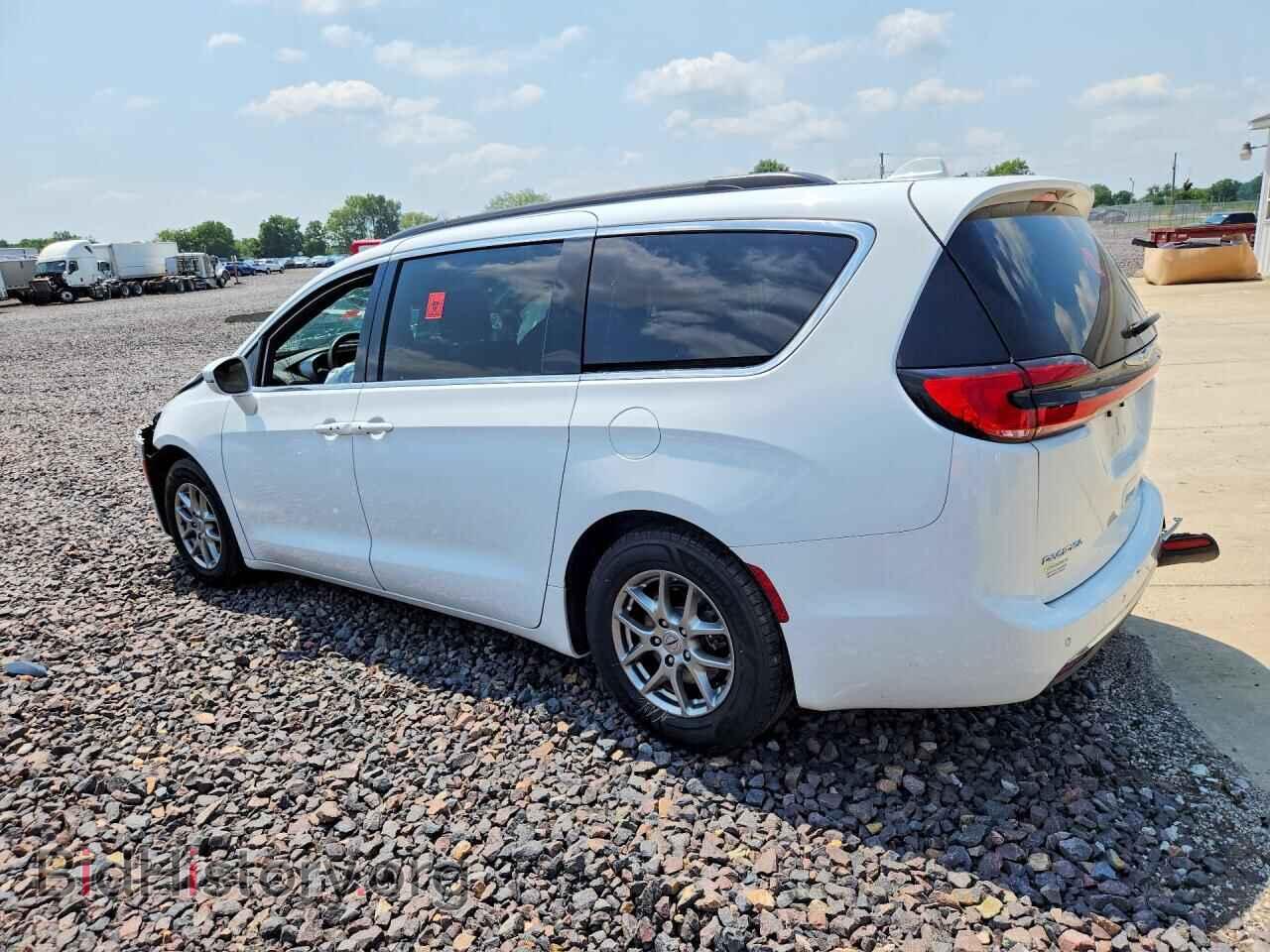 2022 CHRYSLER PACIFICA - VIN: 2C4RC1FG9NR158052 - Photo 2